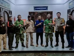 Katar Bersama Binmaspol-Babinsa Tridayasakti Giat Kamtibmas di Malam Ramadhan