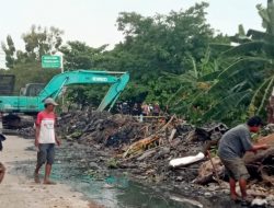 Puluhan Bangli di Kali Baru Tridayasakti ‘Ambruk’ Seluruhnya